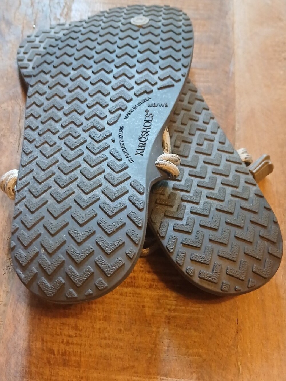 XeroShoes FeelTheWorld Women sz 9 or Mens Sz 8 Gray& White(newcolor) - Picture 6 of 6